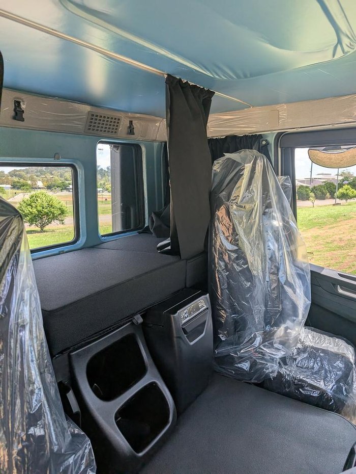 2025 Iveco S-Way AT230