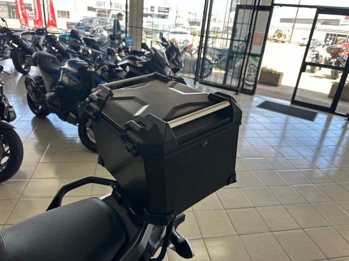 2019 Suzuki V-Strom 650 ABS (DL650A) V-Strom Black