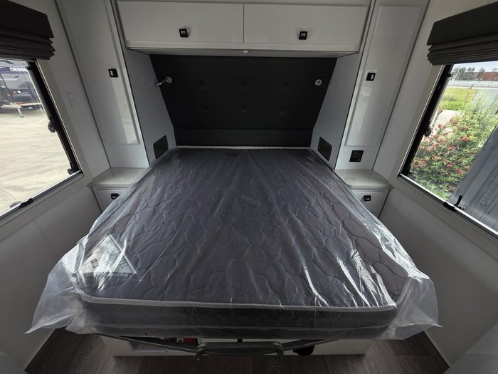 2023 JB Caravans Scorpion Sting Air 23'6 Rd Club