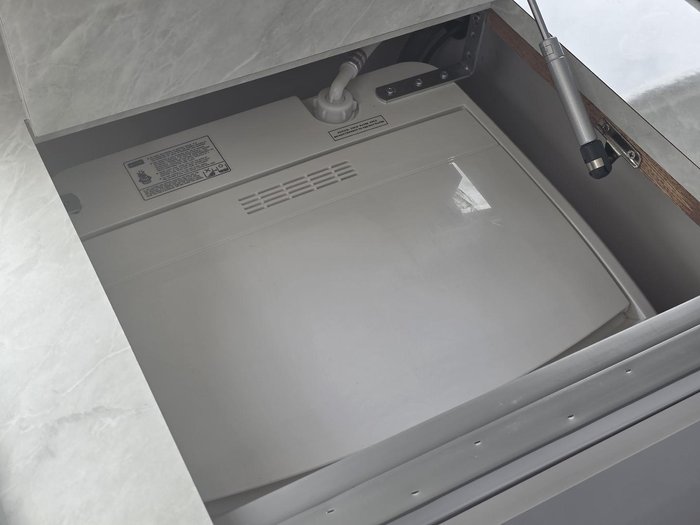 2023 JB Caravans Scorpion Sting Air 23'6 Rd Club