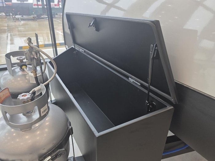 2025 Traveller Destination Track 20