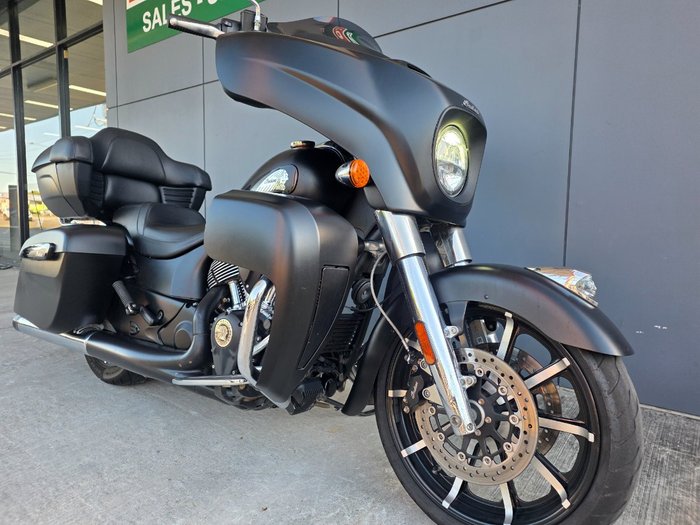 2020 INDIAN ROADMASTER GREY SMK/BLACK SMK BLACK