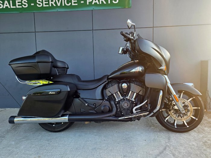 2020 INDIAN ROADMASTER GREY SMK/BLACK SMK BLACK