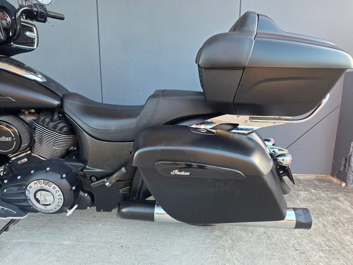 2020 INDIAN ROADMASTER GREY SMK/BLACK SMK BLACK