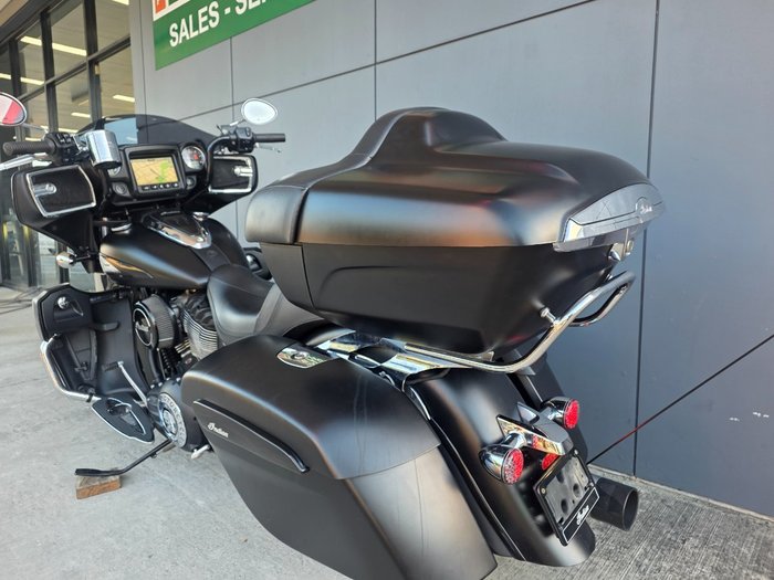 2020 INDIAN ROADMASTER GREY SMK/BLACK SMK BLACK