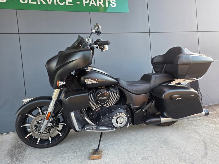 2020 INDIAN ROADMASTER GREY SMK/BLACK SMK BLACK