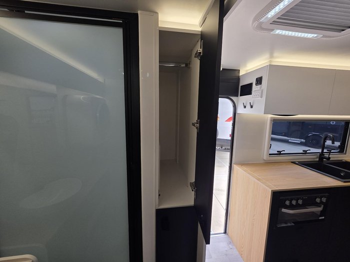 2025 New Age Caravans Oz Classic Oz20e