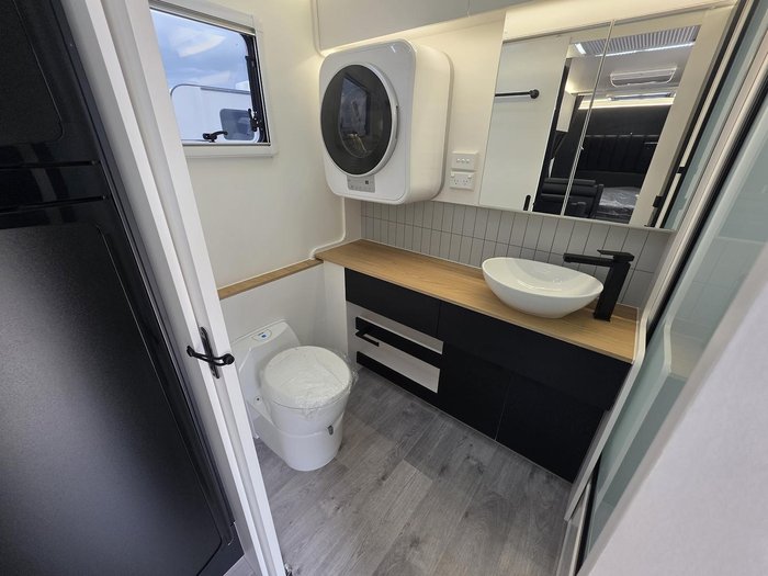 2025 New Age Caravans Oz Classic Oz20e