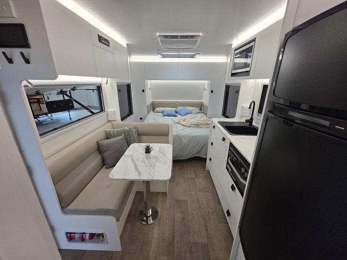 2025 New Age Caravans Manta Ray Mr16er Escape