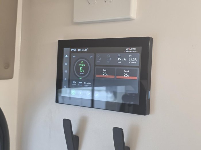 2025 New Age Caravans Manta Ray Mr16er Escape