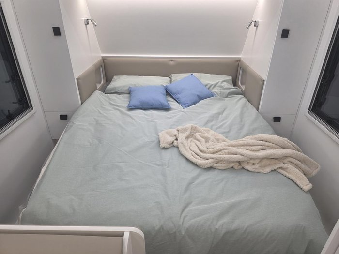 2025 New Age Caravans Manta Ray Mr16er Escape