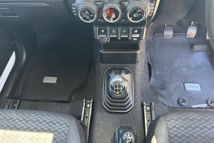 2022 Suzuki Jimny Lite