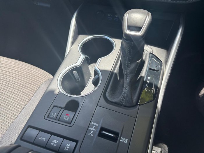 2022 Toyota Kluger GX