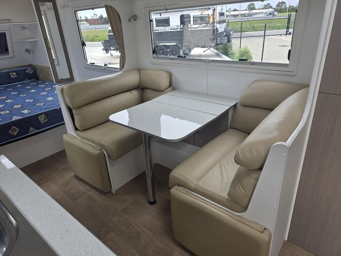 2016 New Age Caravans Oz Classic Oz22cl