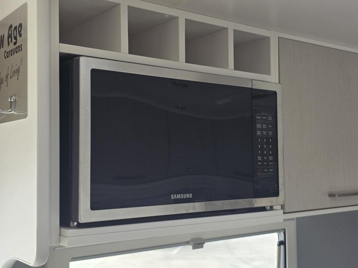 2016 New Age Caravans Oz Classic Oz22cl