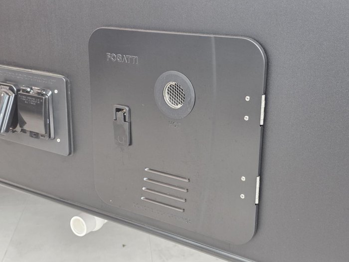 2025 New Age Caravans Big Red Br19