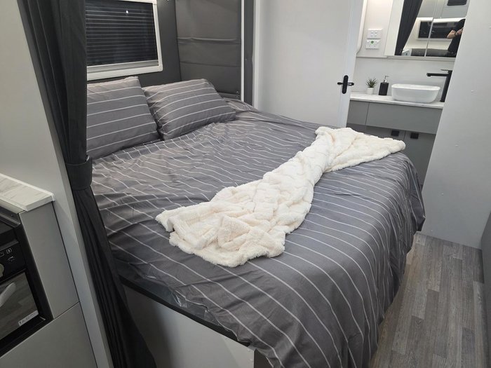 2025 New Age Caravans Big Red Br19