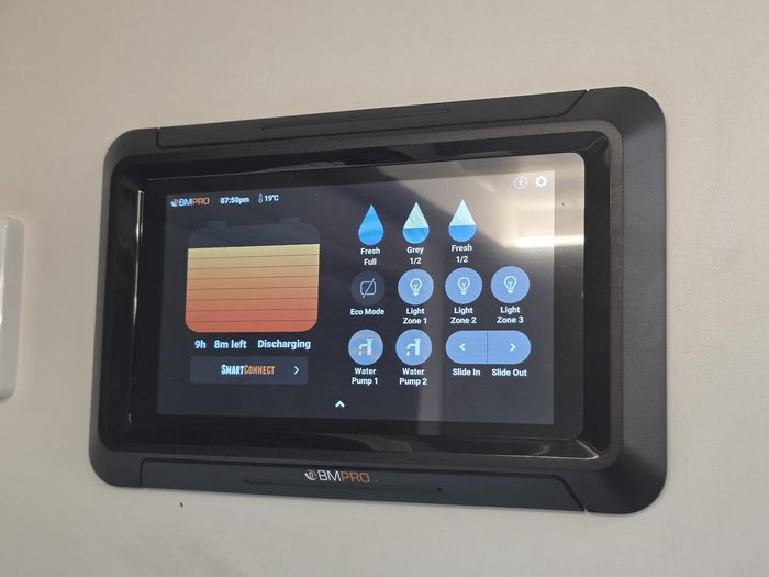 2025 New Age Caravans Big Red Br19