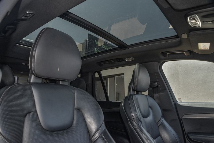 2020 Volvo XC90 T6 R-Design