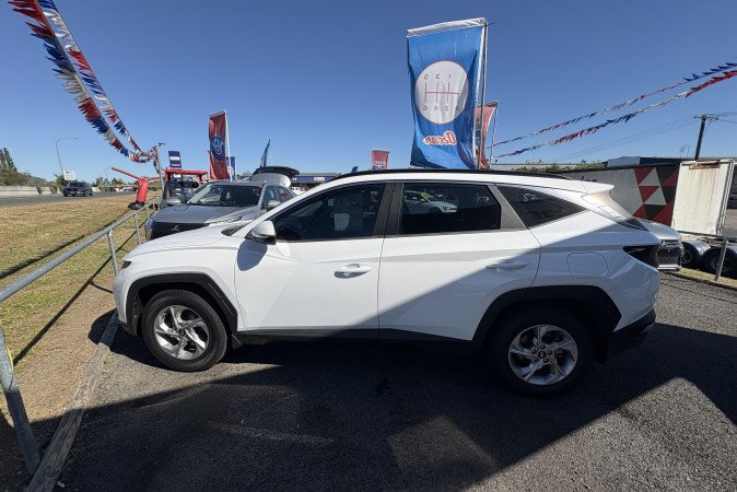 2021 HYUNDAI TUCSON (FWD)
