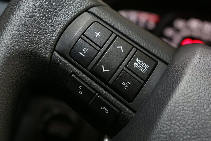 2025 Toyota Landcruiser GXL