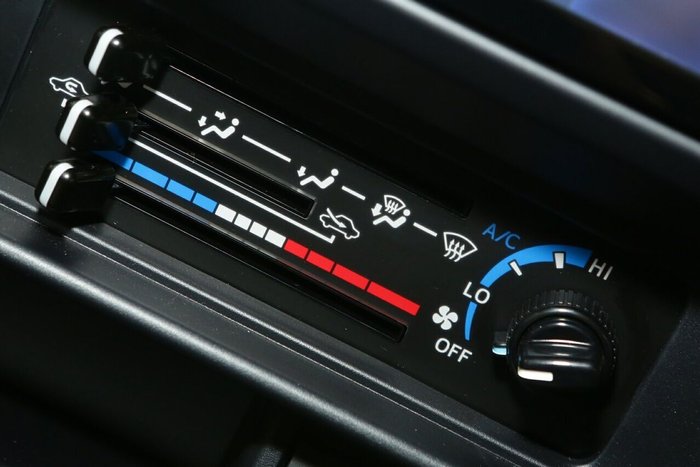 2025 Toyota Landcruiser GXL