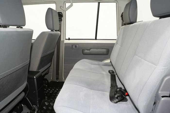 2025 Toyota Landcruiser GXL