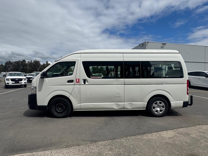 2018 Toyota Hiace Commuter