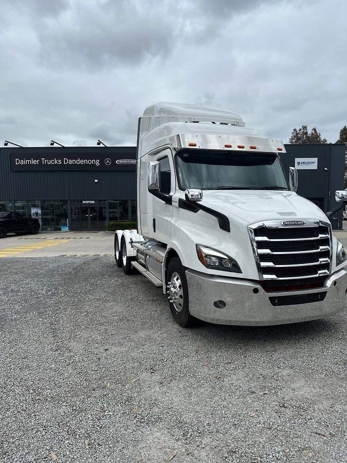 2023 Freightliner Cascadia 116 WHITE
