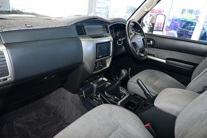 2016 Nissan Patrol ST