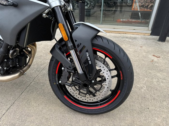 2024 CFMOTO NK ADVANCE WHITE