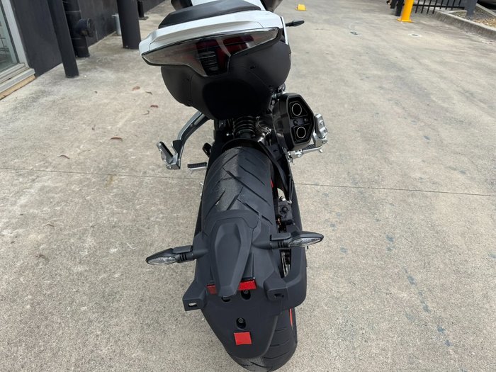 2024 CFMOTO NK ADVANCE WHITE