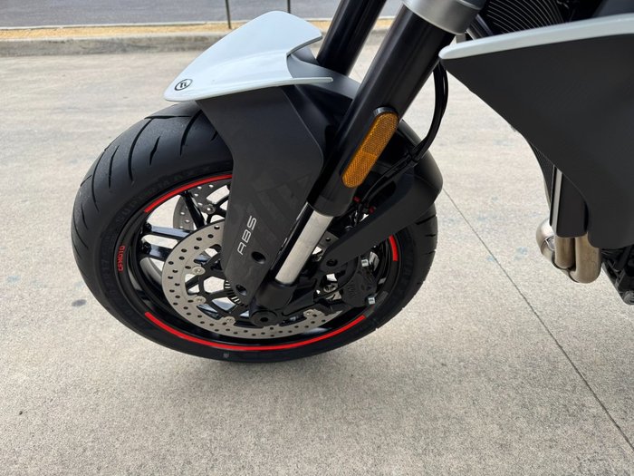 2024 CFMOTO NK ADVANCE WHITE