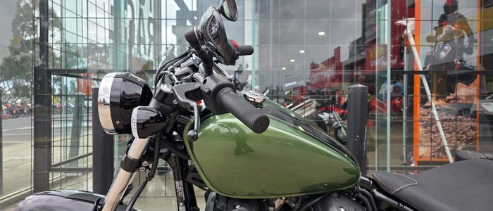 2014 Yamaha BOLT R-SPEC GREEN