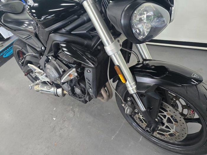 2018 Triumph STREET TRIPLE S 660 LAMS Black