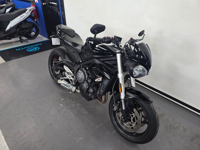 2018 Triumph STREET TRIPLE S 660 LAMS Black