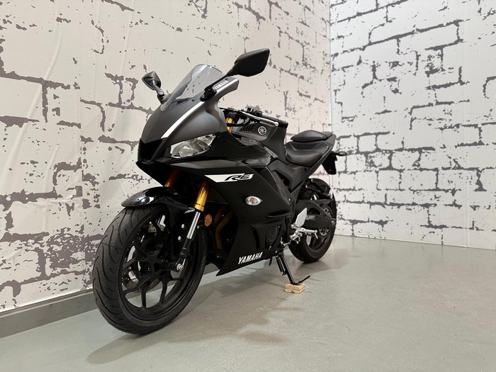 2019 Yamaha YZF-R3 R3 Black