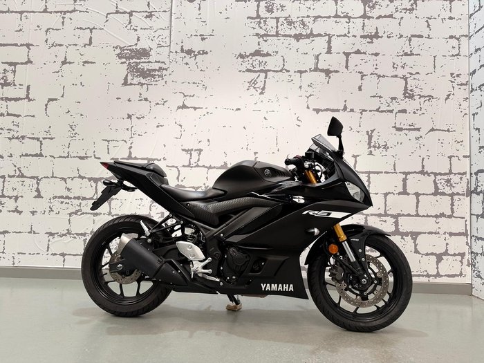 2019 Yamaha YZF-R3 R3 Black