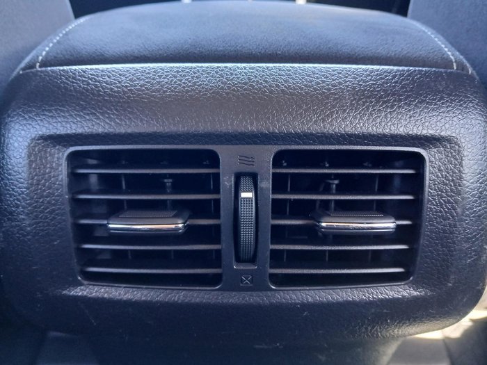 2018 Nissan Navara ST