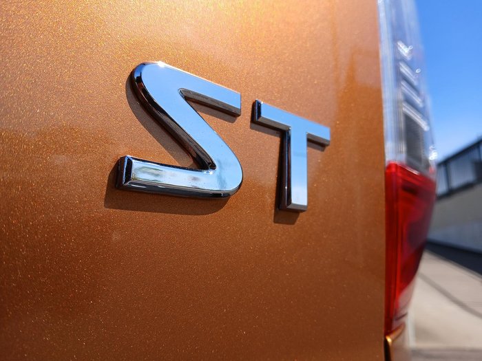 2018 Nissan Navara ST