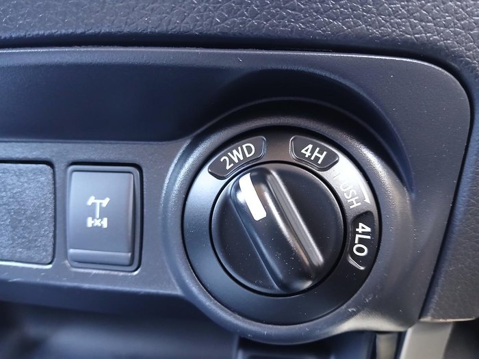 2018 Nissan Navara ST