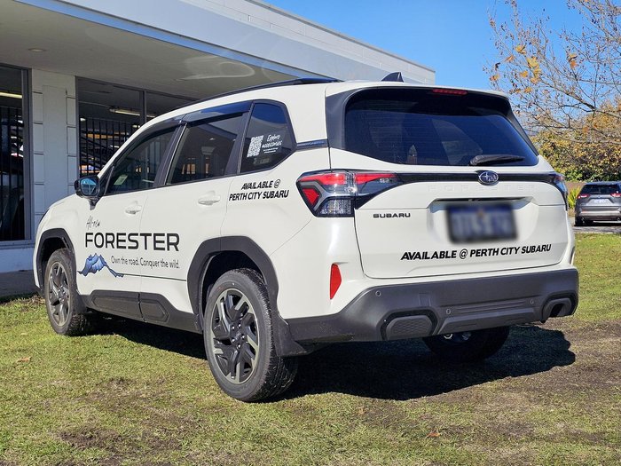 2025 Subaru Forester Touring S6 MY26 AWD Crystal White