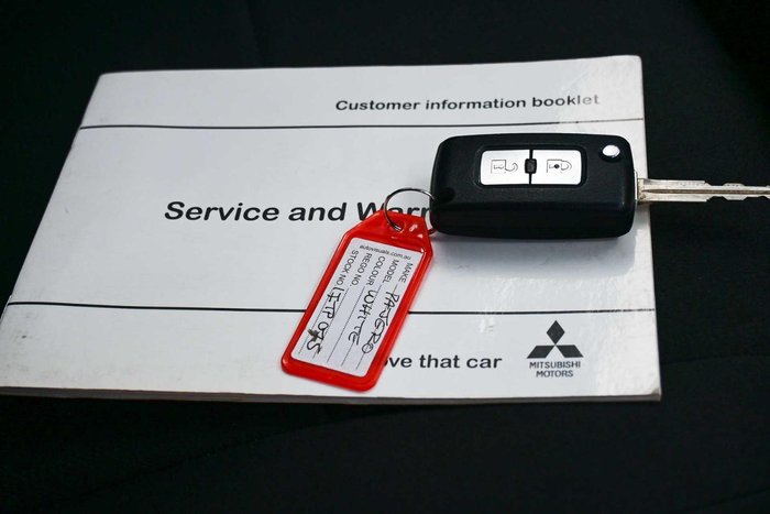 2016 Mitsubishi Pajero GLX