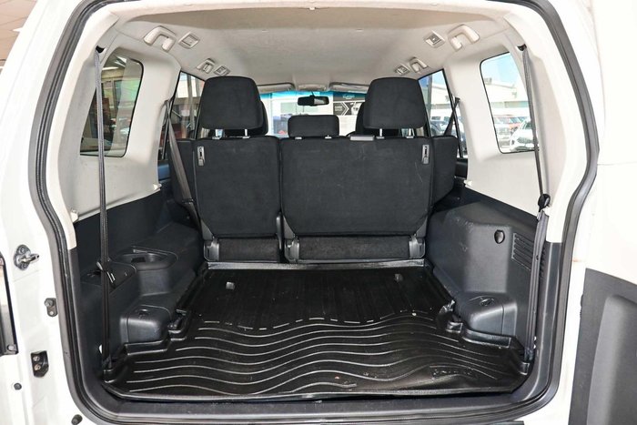 2016 Mitsubishi Pajero GLX