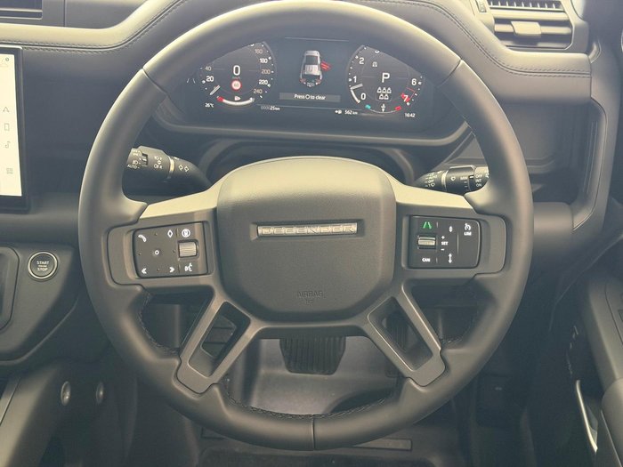 2025 Land Rover Defender 110 P400 X-Dynamic HSE