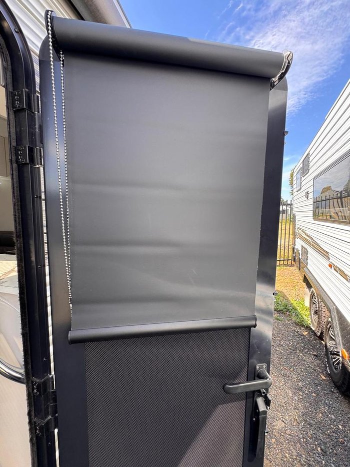 2022 JB Caravans Dreamline 22' Front Door Family Bunk