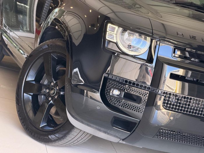 2025 Land Rover Defender 110 P400 X-Dynamic HSE