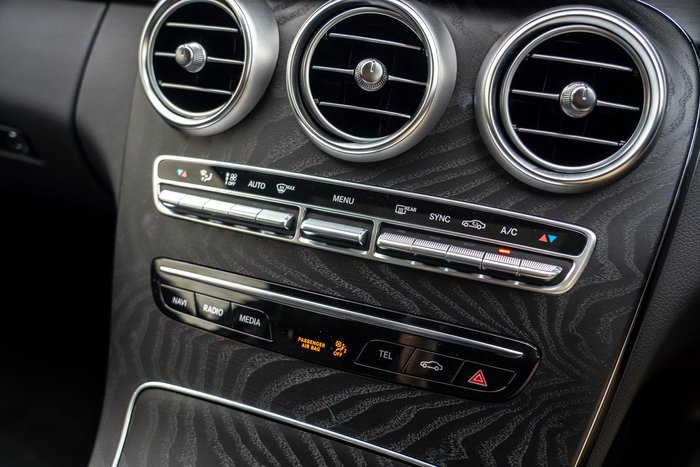 2022 Mercedes-Benz C-Class C300