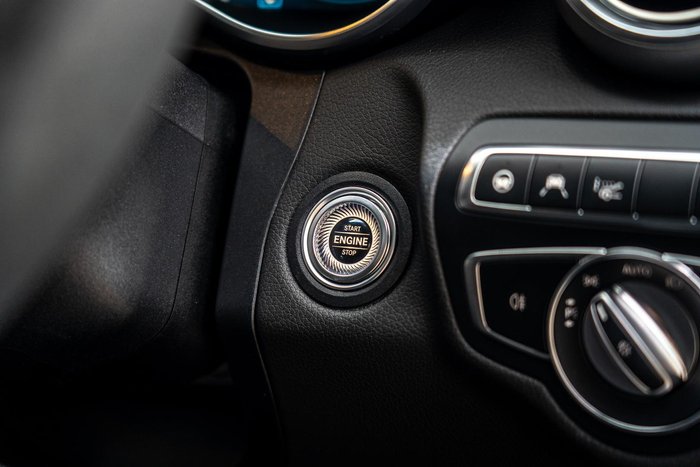 2022 Mercedes-Benz C-Class C300