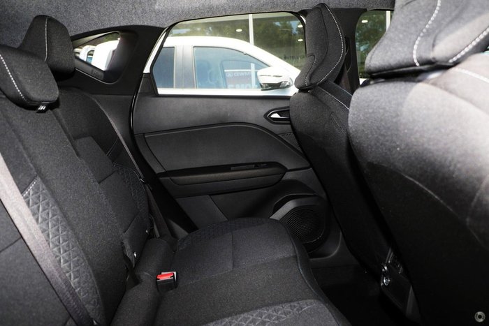 2025 Mitsubishi ASX LS